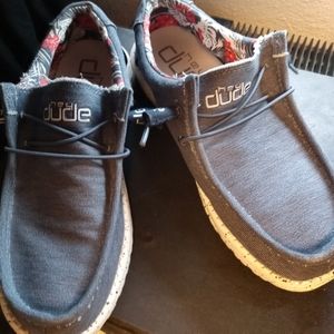 blue DUDES Size 8